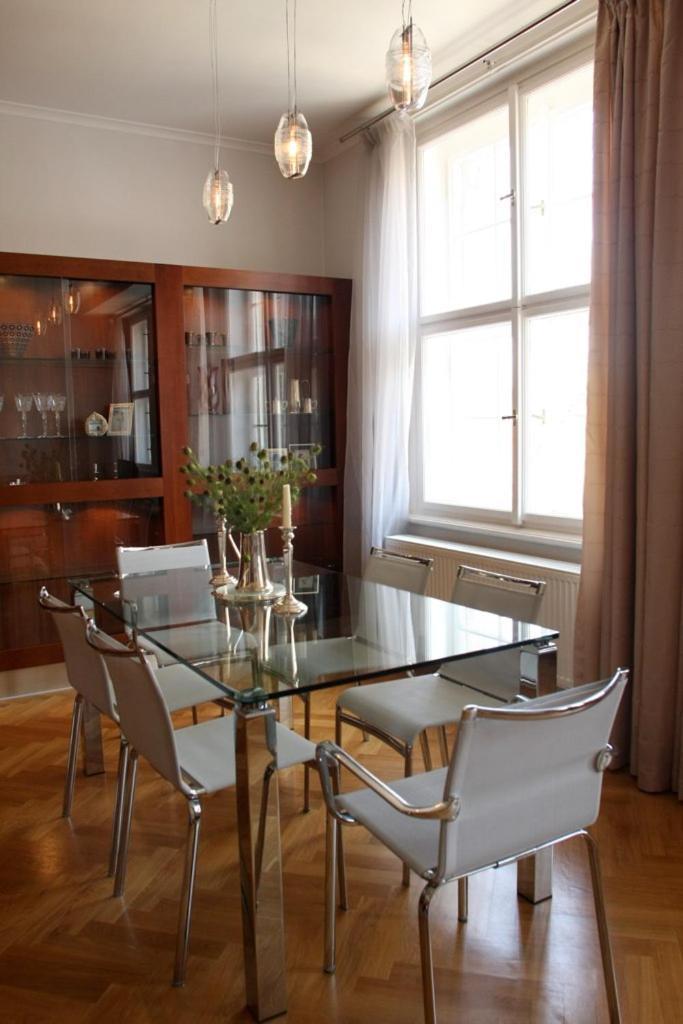 Spacious Elegance In The Heart Of Old Town Praga Exterior foto