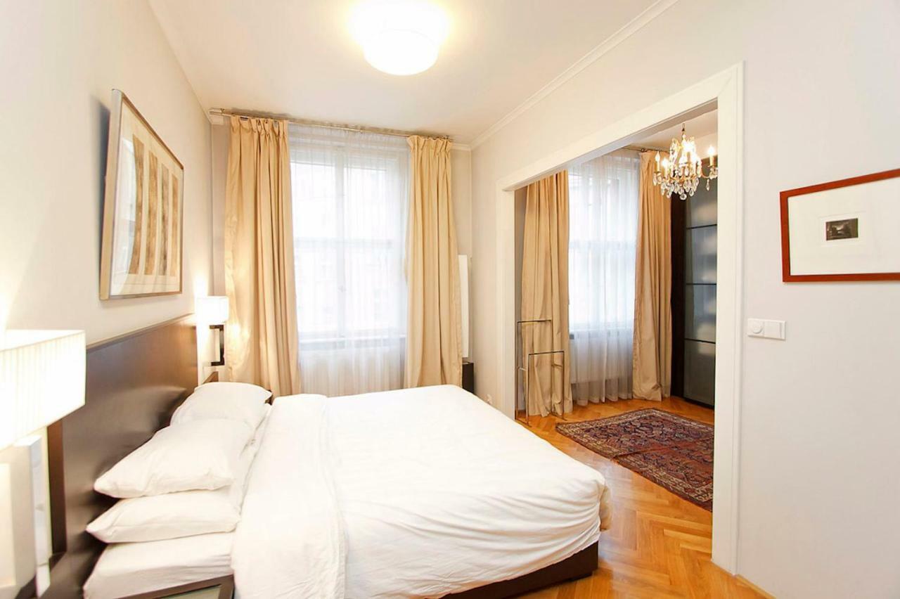 Spacious Elegance In The Heart Of Old Town Praga Exterior foto